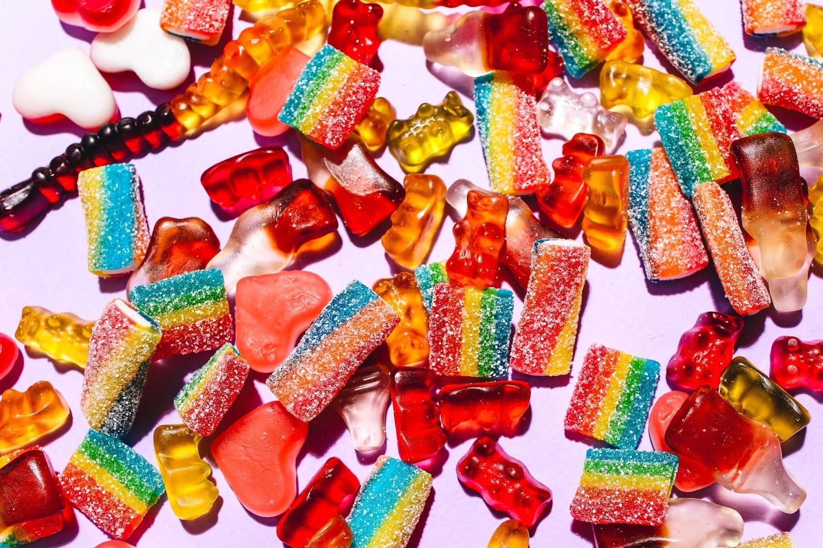 Read more about the article Delta 8 Gummies vs. Vape: Advantages and Disadvantages